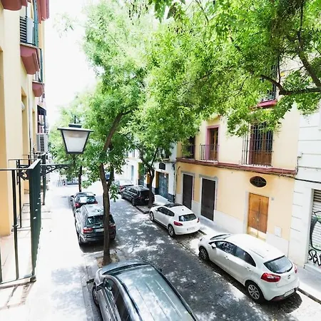 En San Bernardo, El Barrio Torero Seville